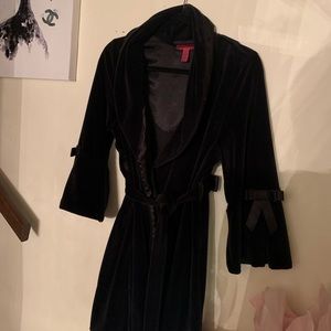 Betsy Johnson Robe